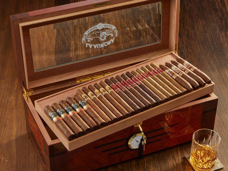 Unlock the Flavor Spanish Cedar Humidors 🚬