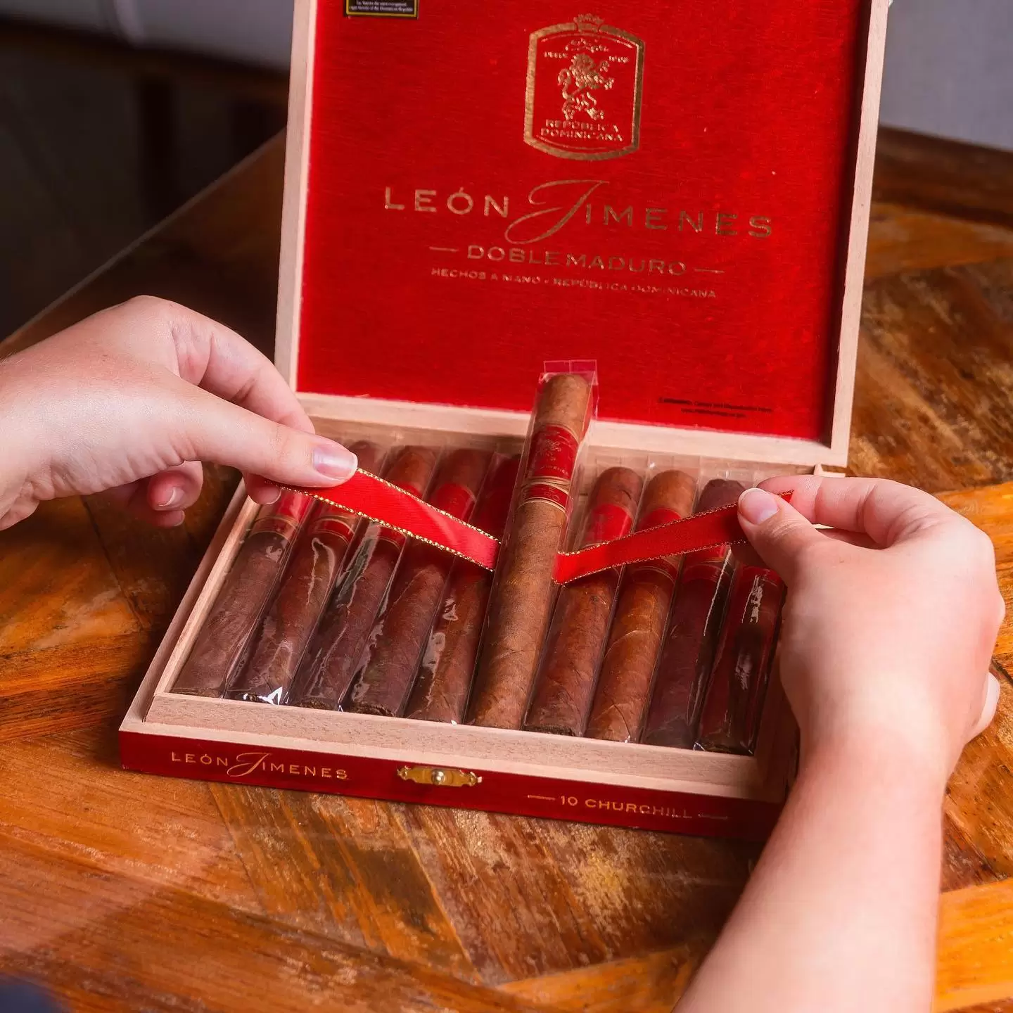 Aging room cigars